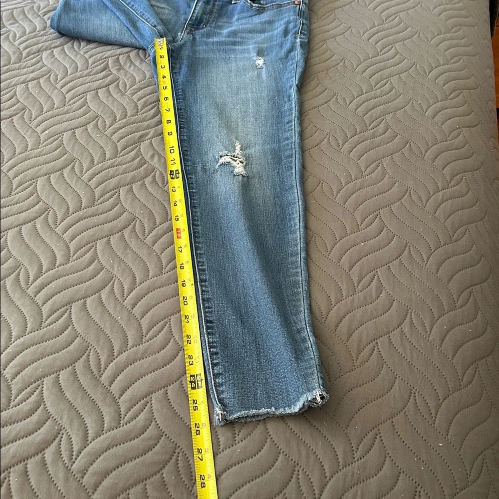 👖 1822 Denim DistressedJeans - Picture 6 of 9